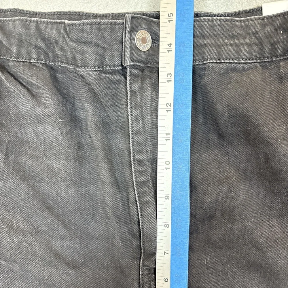 H&M Bermuda Short Black Distressed Ultra Hugh‎ Waist Mom Jean Size 24 NWT